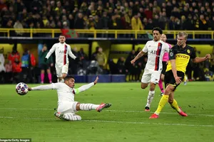 Sao trẻ tỏa sáng, Dortmund thắng kịch tính PSG trên sân nhà