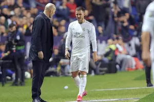 Mất ngôi đầu, Real tiếp tục thiệt quân ở giai đoạn khốc liệt