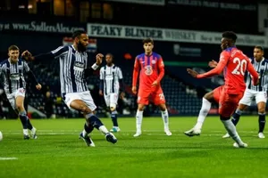 Bộ ba sao trẻ tuyển Anh ghi bàn, Chelsea thoát thua phút cuối