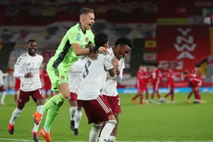 Thủ môn tỏa sáng, Arsenal hạ Liverpool vào tứ kết League Cup