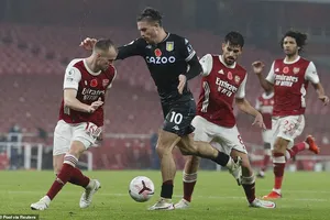 Thu nhập cao nhưng đội hình của Arsenal quá yếu đuối