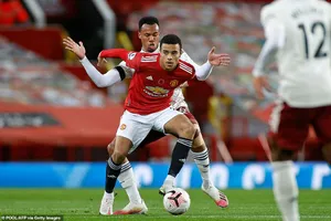 Arsenal - MU: ‘Pháo thủ’ thăng hoa hay ‘quỷ đỏ’ tạo kỷ lục