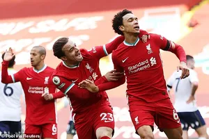 Hậu vệ lập công cuối trận, Liverpool lọt vào Top 4