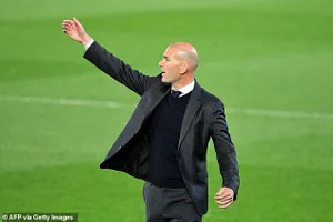Zidane kêu gọi Real Madrid đá đến... chết với Chelsea