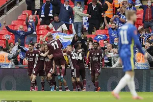VAR cứu thua, Leicester City hạ Chelsea vô địch FA Cup