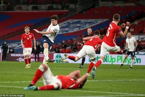 Southgate mong tuyển Anh không quá tập trung vào Lewandowski