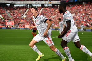 Ghi 5 bàn trong hiệp một, Bayern Munich ‘hủy diệt’ Leverkusen