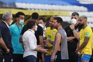 Messi về tuyển Argentina, nội bộ PSG dậy sóng