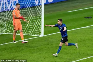 ‘Quả bóng vàng là động lực cho cầu thủ ít ghi bàn’