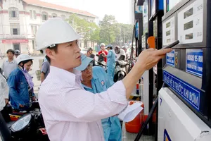 Thứ trưởng Bộ Công Thương: Giá xăng có thể được điều chỉnh hằng ngày