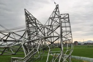 Bộ Xây dựng vào cuộc vụ cột điện 500 kV bị gãy