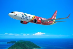 Đặt bút ký hợp đồng mua 100 máy bay Boeing trị giá 11,3 tỉ USD 