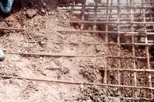 Nhà thầu thừa nhận sai phạm vụ móng cột điện 'bê tông trộn đất'