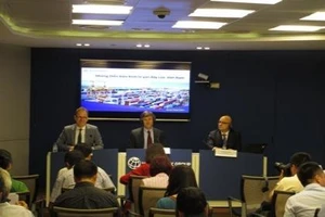 Kinh tế Việt Nam khó đạt mức tăng trưởng 6,7%