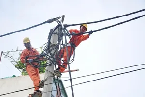  Các khoản phát sinh hàng ngàn tỉ tạo sức ép với EVN