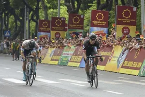 Cua rơ Hàn Quốc về nhất chặng mở màn VTV Cup Tôn Hoa Sen 2019