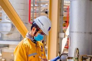 Giá dầu về 20 USD/thùng, PVN có thể cắt, giảm lương