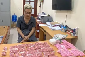 Bắt đối tượng buôn bán ma túy cùng súng và 34 viên đạn