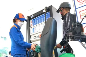 Bộ Công Thương: Đại lý bán lẻ xăng dầu chỉ được lấy từ một nguồn 