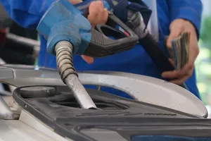 1 doanh nghiệp xăng dầu ở Hà Nội bị đề nghị thu hồi giấy phép