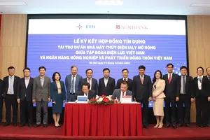 Ký khoản vay 2.400 tỉ đồng làm dự án thuỷ điện Ialy mở rộng