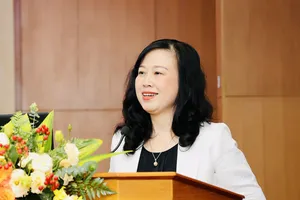 Bộ trưởng Đào Hồng Lan: Bệnh viện Bạch Mai không để người bệnh phải ra ngoài tự mua thuốc