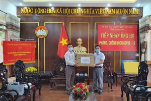 Tập đoàn FVG hỗ trợ vật tư y tế cho Quảng Nam chống dịch