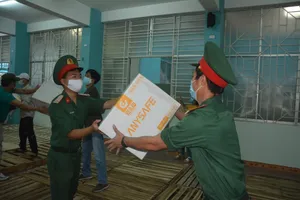 Bộ Y tế hỗ trợ 80 tấn vật tư cho Đà Nẵng chống COVID-19