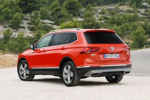 VW Tiguan Allspace 2018: xe SUV 7 chỗ, giá gần 1,7 tỷ