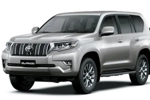 Land Cruiser Prado 2017, giá hơn 2,2 tỷ