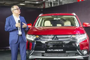 Vì sao Mitsubishi Outlander 2018 giảm 181 triệu đồng