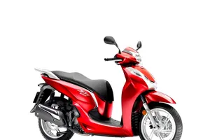 Phiên bản mới SH300i và LEAD 125cc tem đặc biệt
