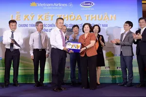 Vietnam Airlines và Vinamilk ký hợp tác chiến lược
