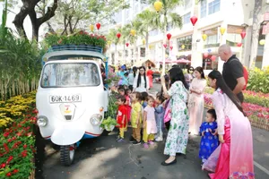 Khai mạc nhiều màu sắc cùng “Hoa và cuộc sống”