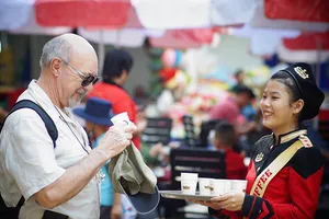 King Coffee tham gia Hội hoa Xuân Tao Đàn 