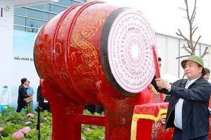 Tập đoàn TH tặng 21.000 cây dổi xanh cho Nghệ An