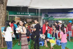 Người dân và doanh nghiệp chung tay bảo vệ môi trường