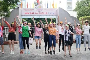 Khai mạc trại hè dành cho con em ngành điện lực miền Nam