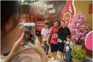 Nam Ngư mang sắc xuân 3 miền vào 'Lễ hội Tết Việt'