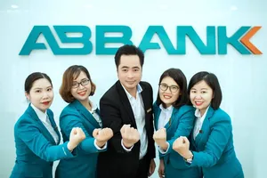 ABBANK ủng hộ 2 tỉ đồng hỗ trợ BV Bạch Mai