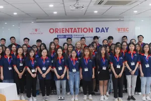 Trường CĐ Việt Mỹ khai giảng cho sinh viên khóa 2020