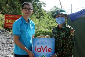 La Vie tặng Đà Nẵng 100.000 lít nước khoáng mùa dịch COVID-19