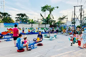 Biến bãi rác thành sân chơi thiếu nhi