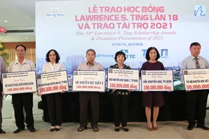 Quỹ Lawrence S. Ting trao hơn 8,5 tỷ đồng học bổng