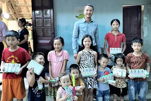 Vinamilk đồng hành “Trao cơ hội đi học, cho cơ hội đổi đời”