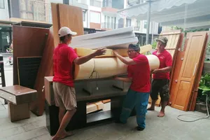 Taxi tải và dịch vụ chuyển nhà trọn gói Viet Moving