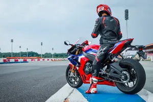 Dòng xe phân khối lớn Honda đang “làm chủ” cuộc chơi