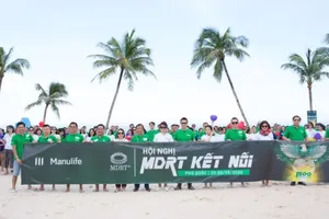 Manulife Việt Nam dẫn đầu bảng xếp hạng “Bàn tròn triệu đô” tại Việt Nam