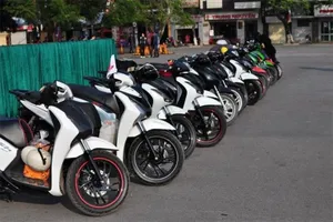 Định vị xe máy giá rẻ, lắp nhanh, chất lượng cao tại Vcomcar