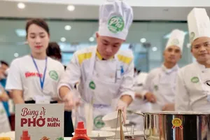 Ấn tượng tương ớt phở Chin-su tại Ngày của Phở